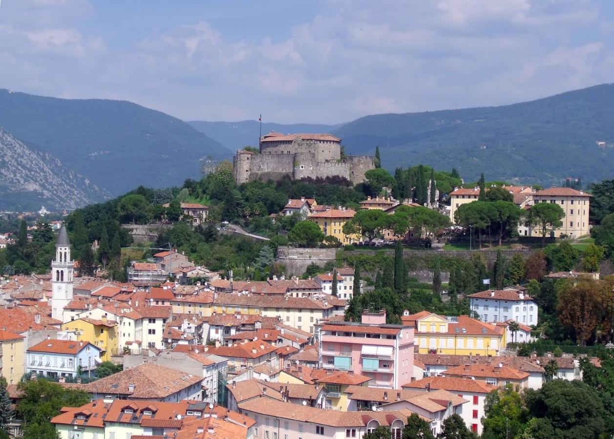 Incantevole Vista Dalle Mura Del Castello. Gradisca dʼIsonzo Exterior foto